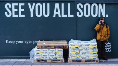 Let's Shoot #1 - Street Photography with the Fuji X-T2 + 35mm f2 WR