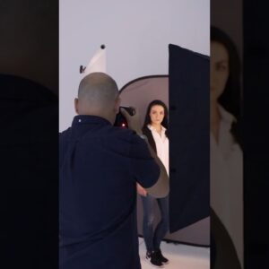 If you need a quick and simple business portrait, look no further! #photography #businessportraits